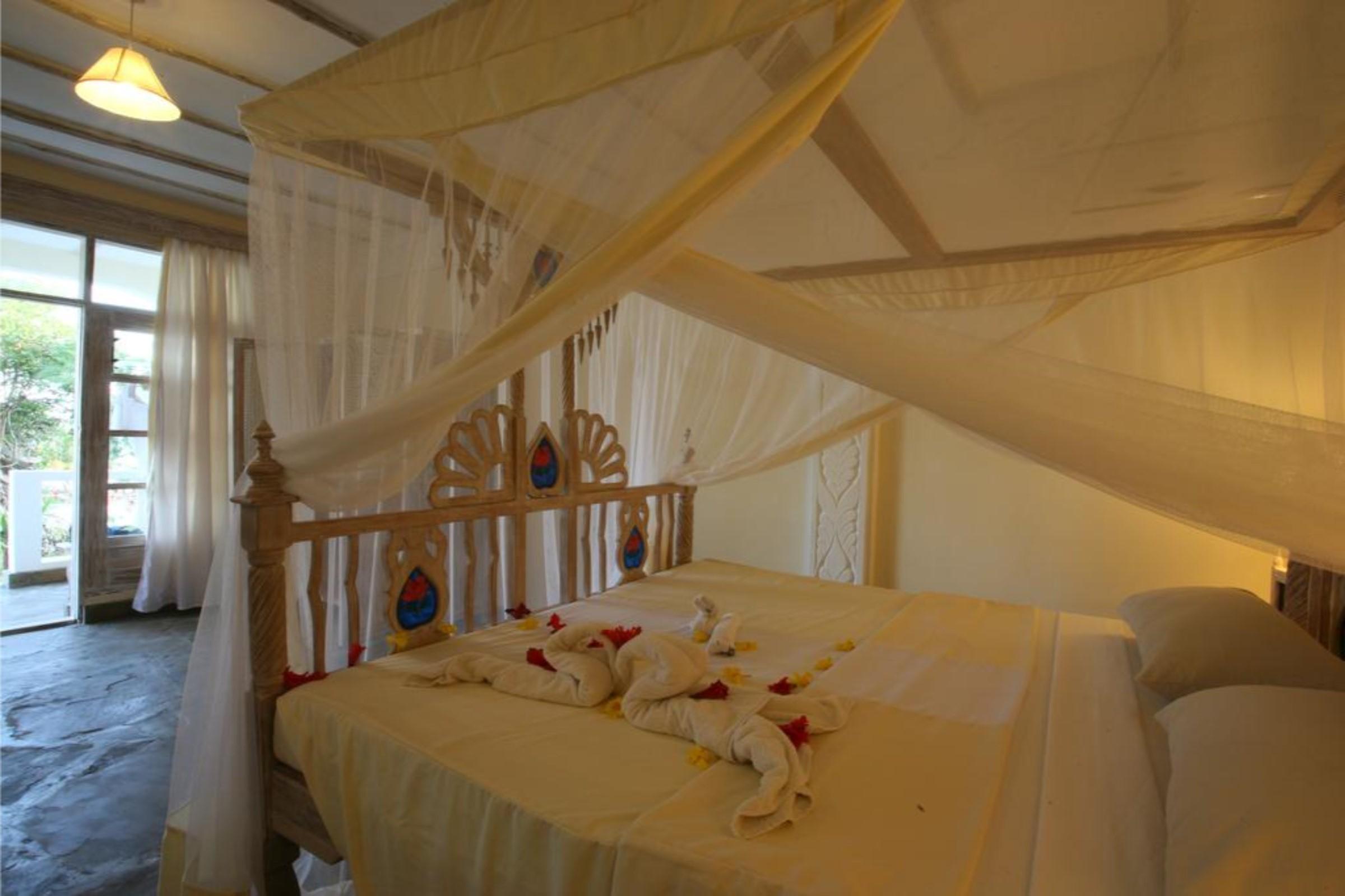 Jacaranda Beach Resort Ватаму Екстериор снимка