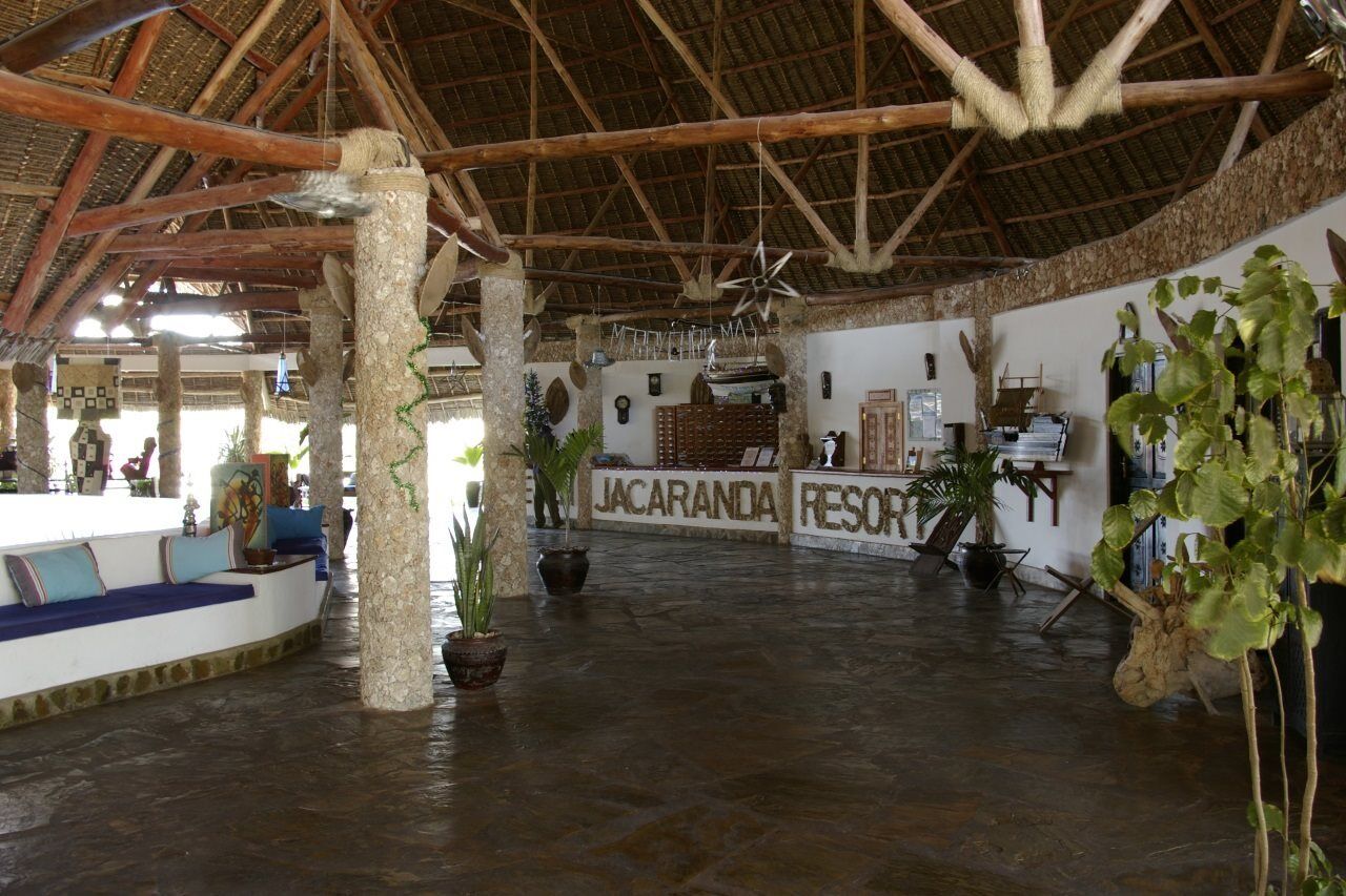 Jacaranda Beach Resort Ватаму Екстериор снимка