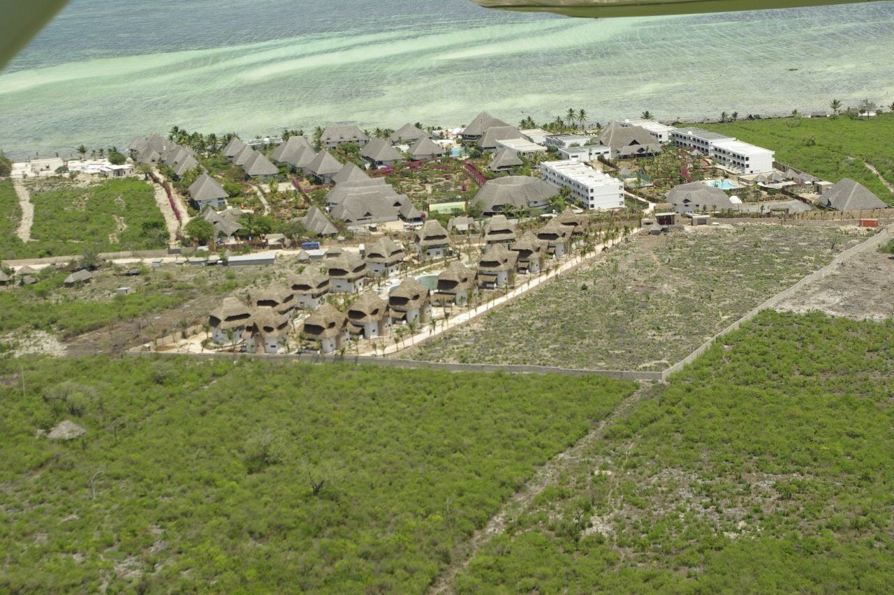Jacaranda Beach Resort Ватаму Екстериор снимка